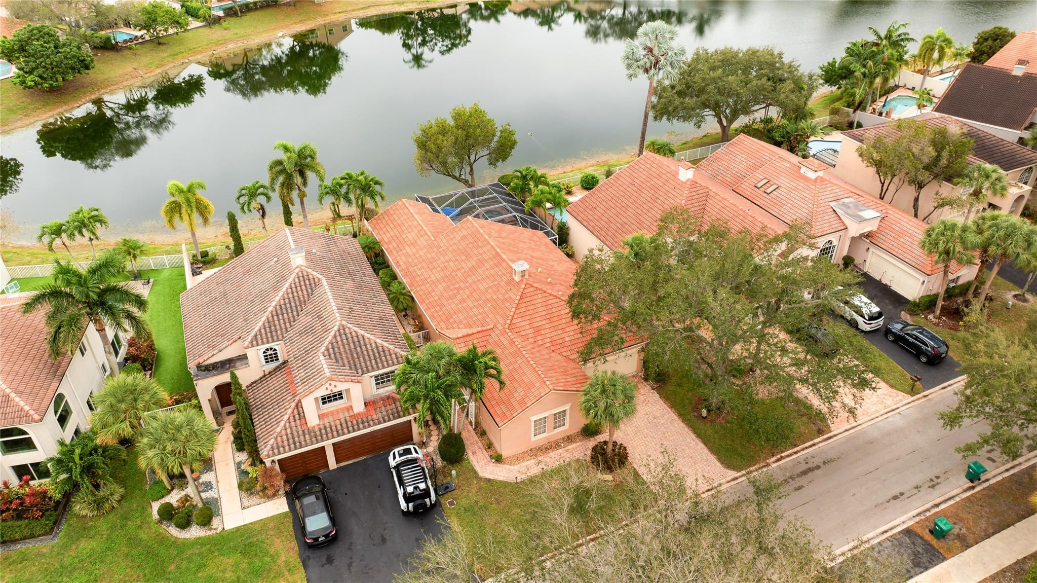 6660 NW 75th Place