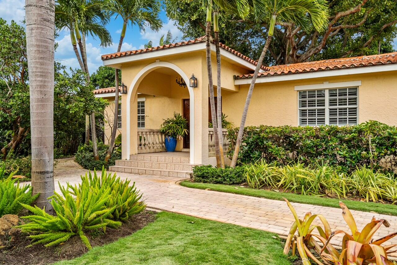 2597 Hinda Road