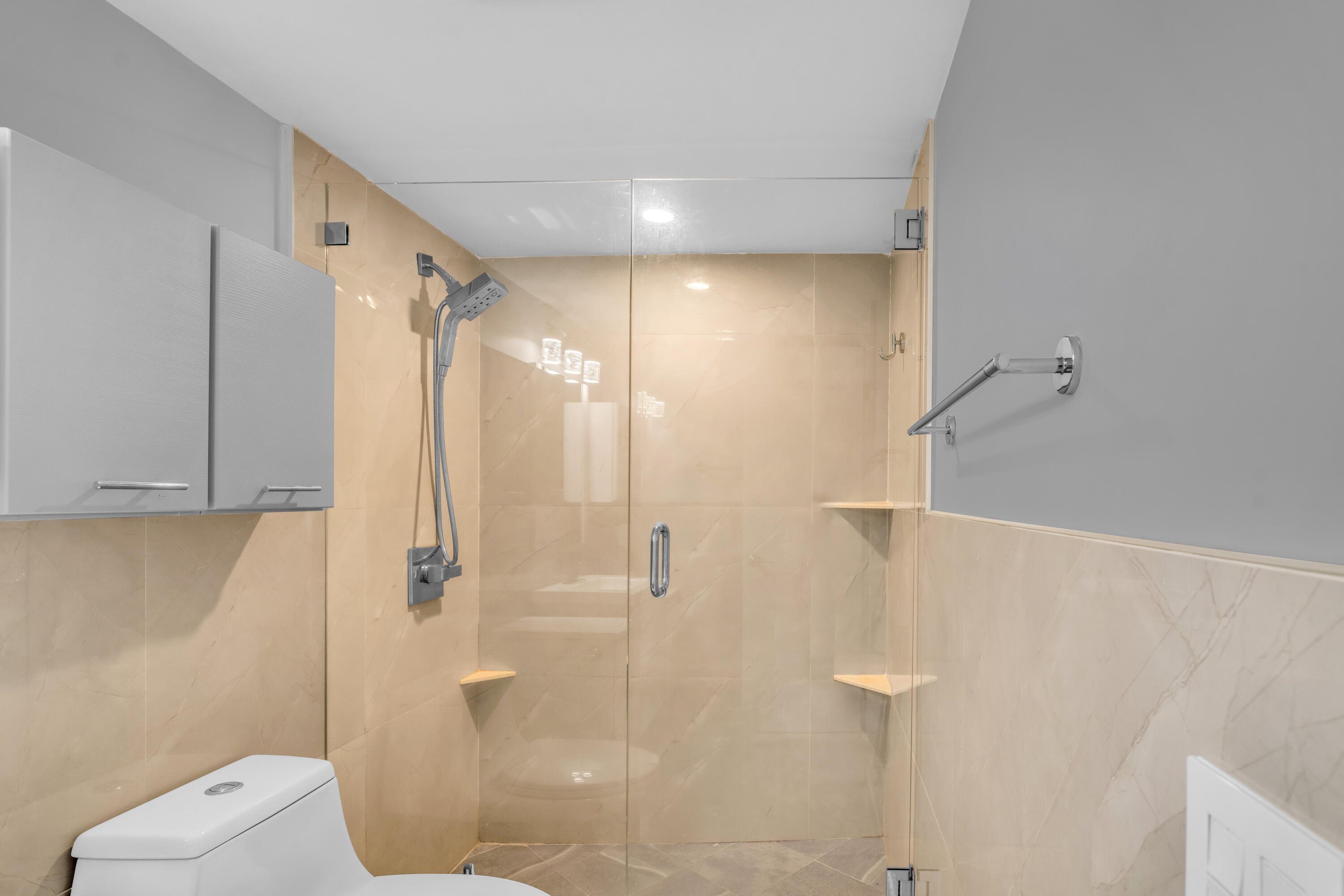 WATERS EDGE CONDO - Residential