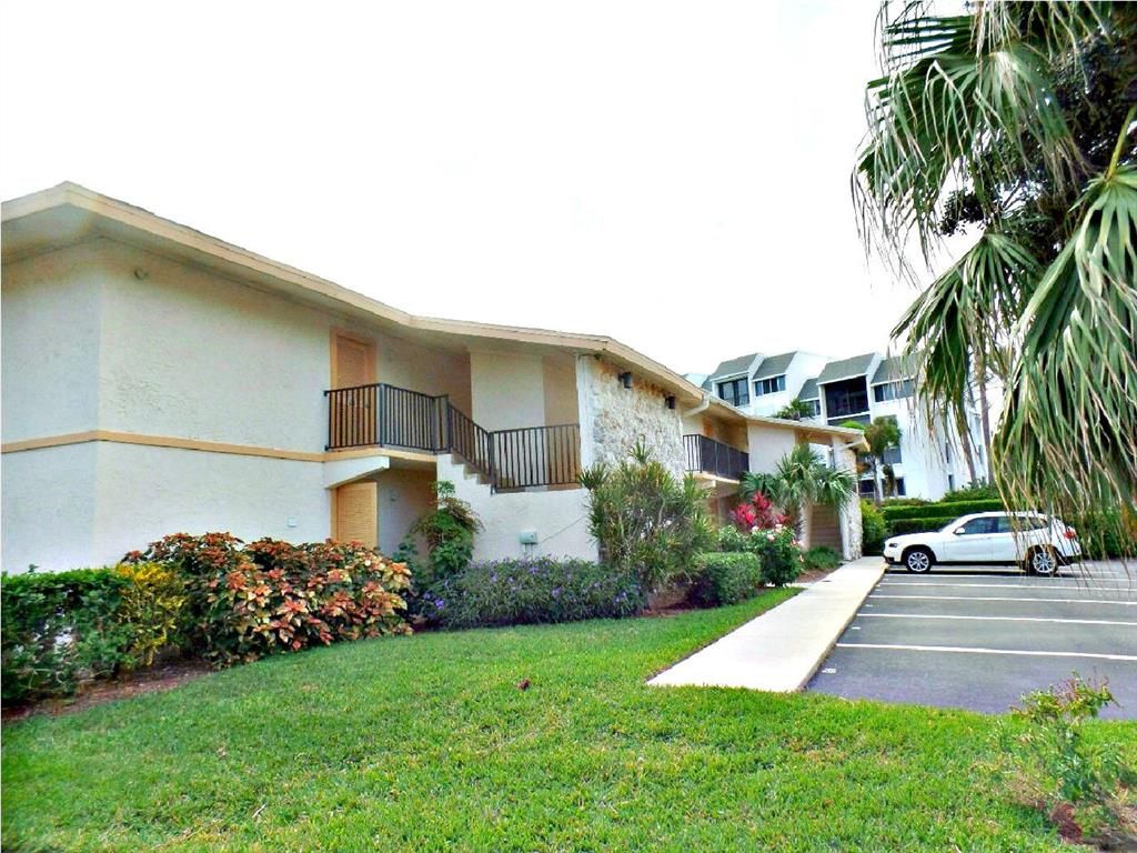 Photo of 2400 S Ocean Drive #V-124, Fort Pierce, FL 34949 (MLS # R10754529)