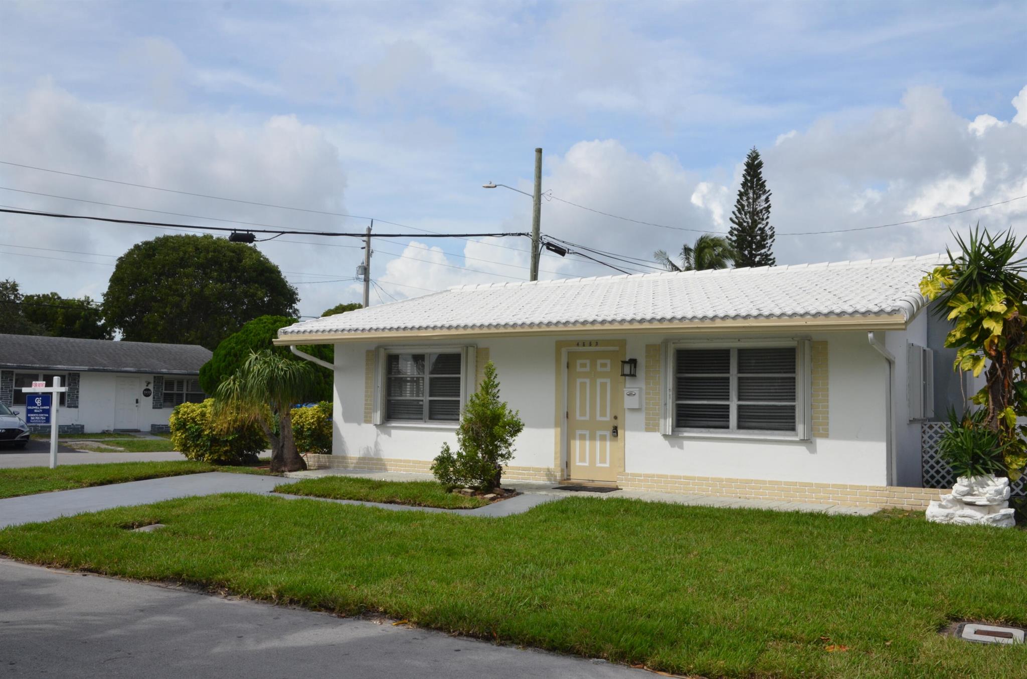 Great Corner lot single family home in quiet neighborhood of Tamarac. Spacious 2/1 with Laundry room and driveway parking. Application needed with HOA, usually under 30 days.