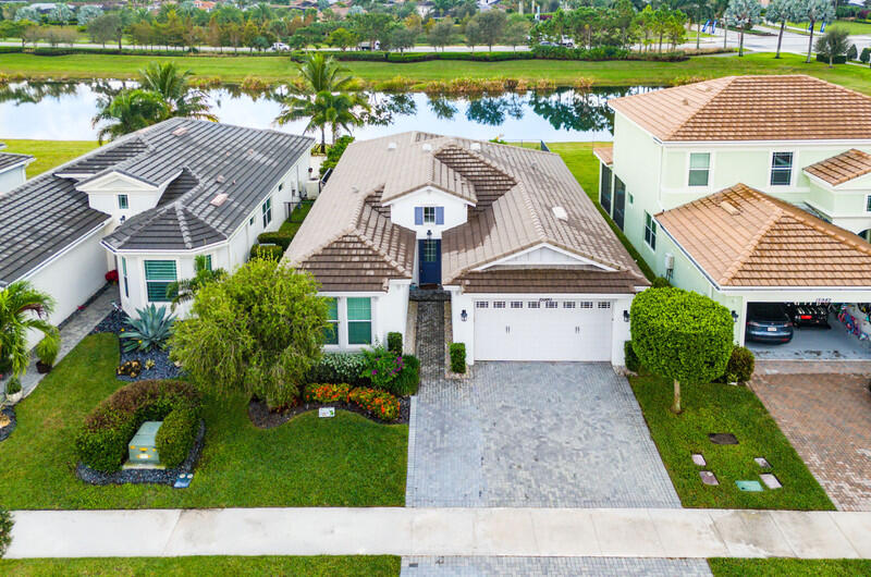 HAMMOCKS OF WESTLAKE - Residential