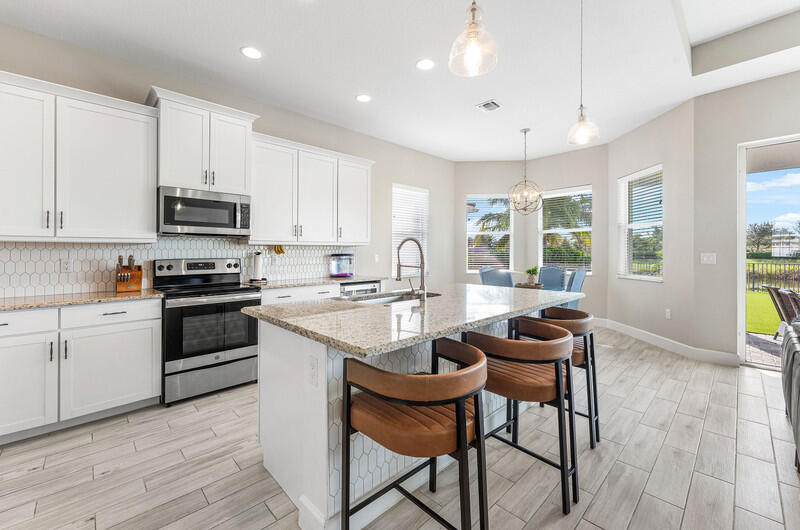 HAMMOCKS OF WESTLAKE - Residential