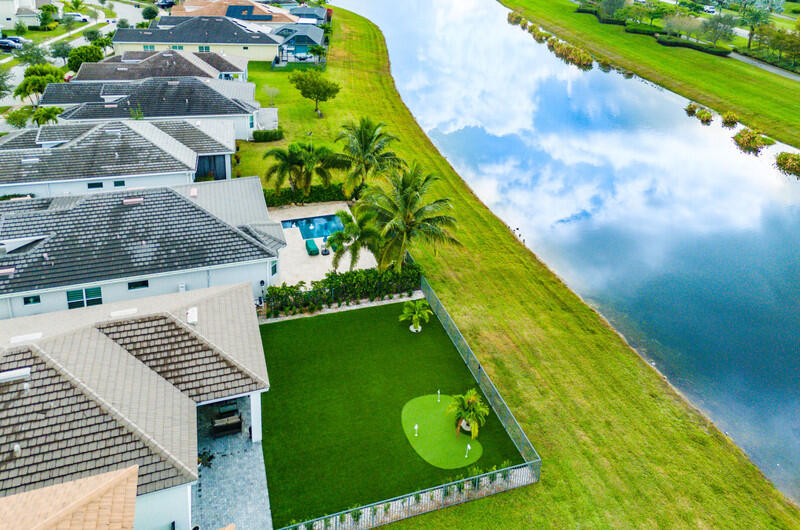 HAMMOCKS OF WESTLAKE - Residential