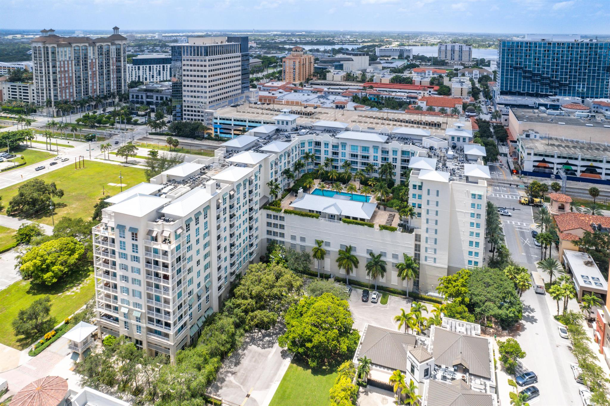 CITY PALMS CONDO - Residential