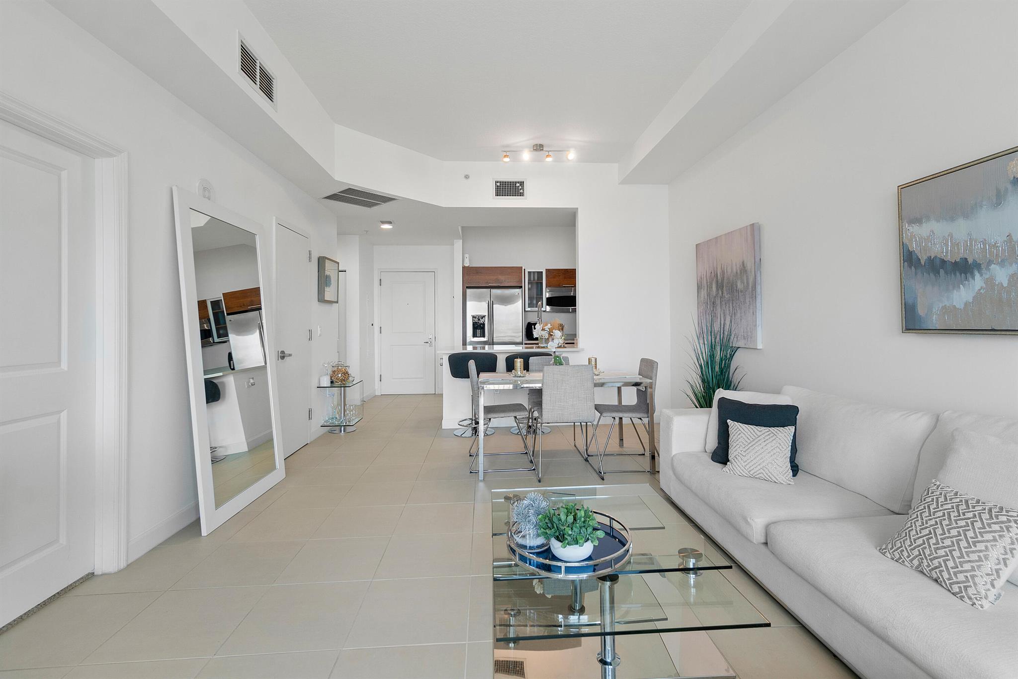 CITY PALMS CONDO - Residential