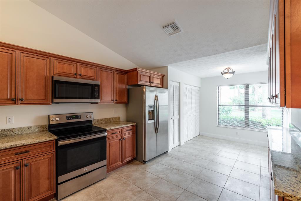 MERIDIANA AT BOCA POINTE II - Residential