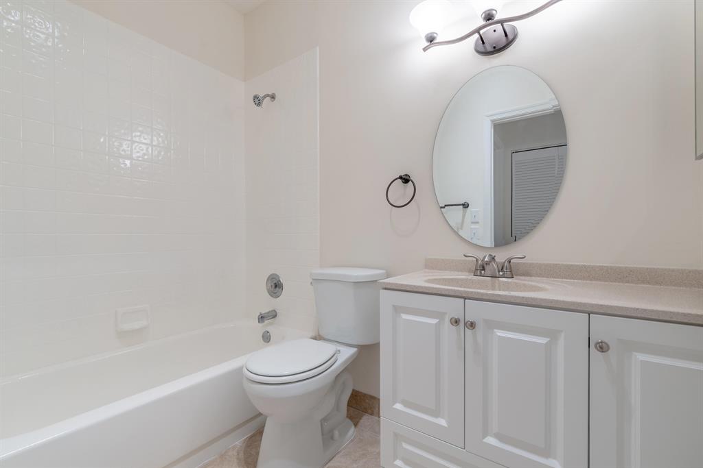 MERIDIANA AT BOCA POINTE II - Residential