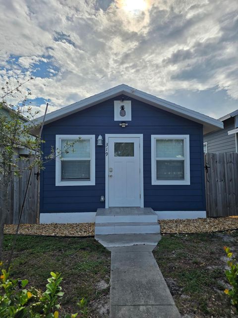 319 N J Street Lake Worth Beach FL 33460