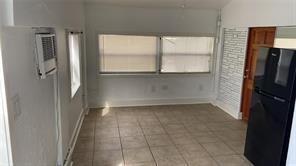 1824 Roosevelt St 2