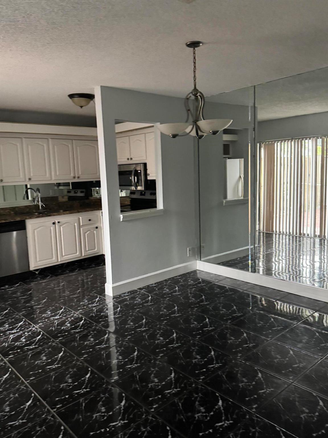 Lakewood Of Palm Springs - Residential Lease