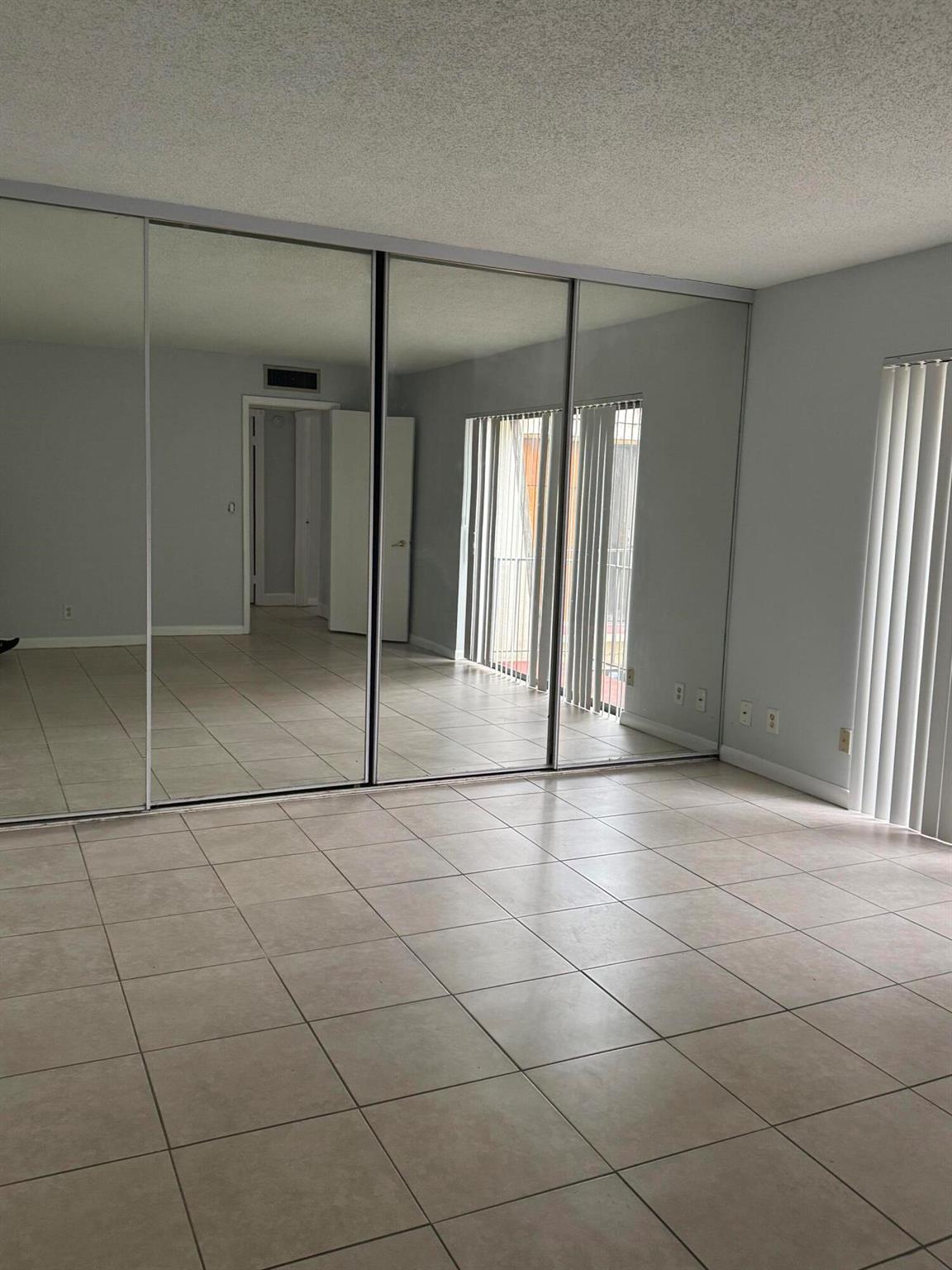 Lakewood Of Palm Springs - Residential Lease