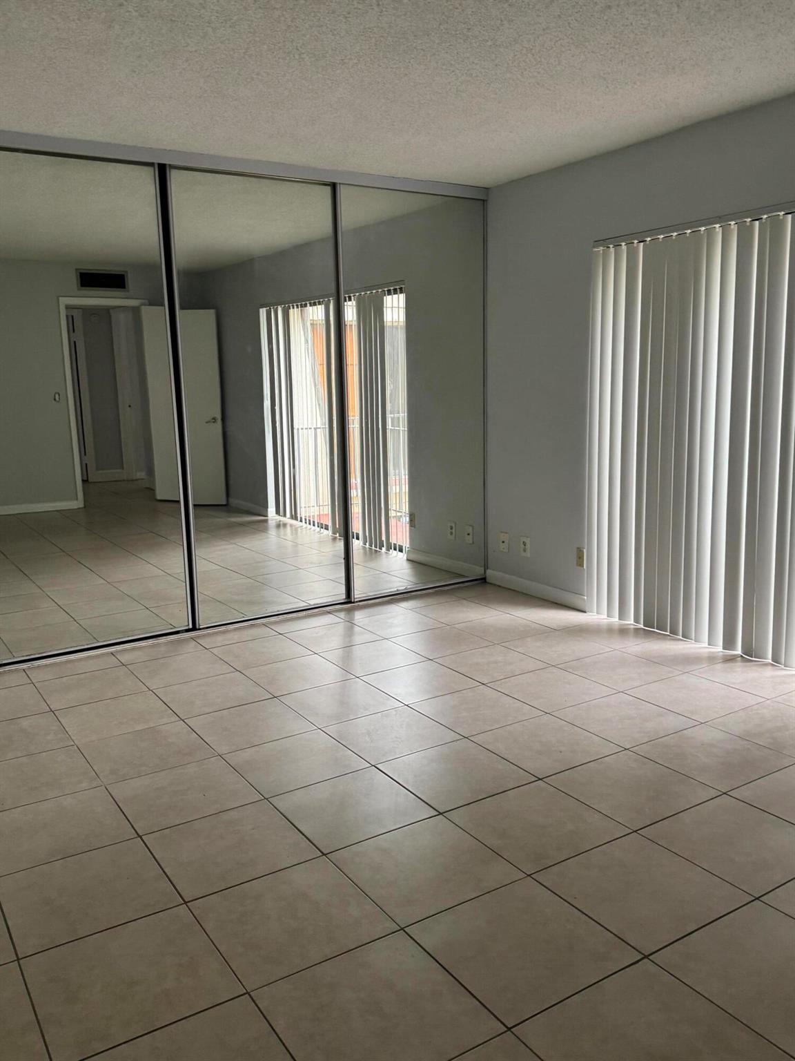 Lakewood Of Palm Springs - Residential Lease