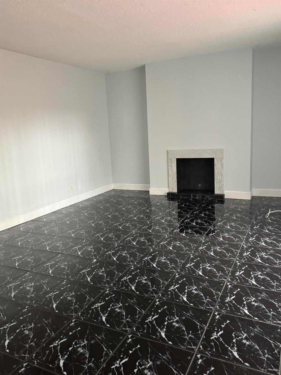 Lakewood Of Palm Springs - Residential Lease