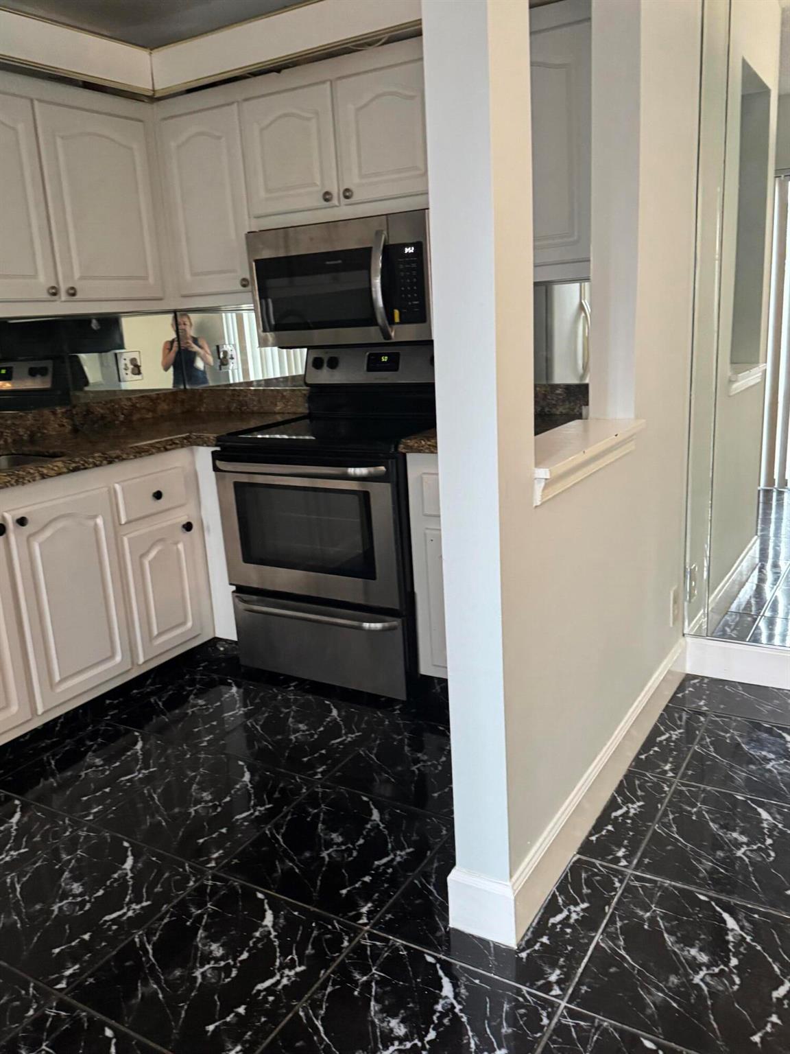 Lakewood Of Palm Springs - Residential Lease