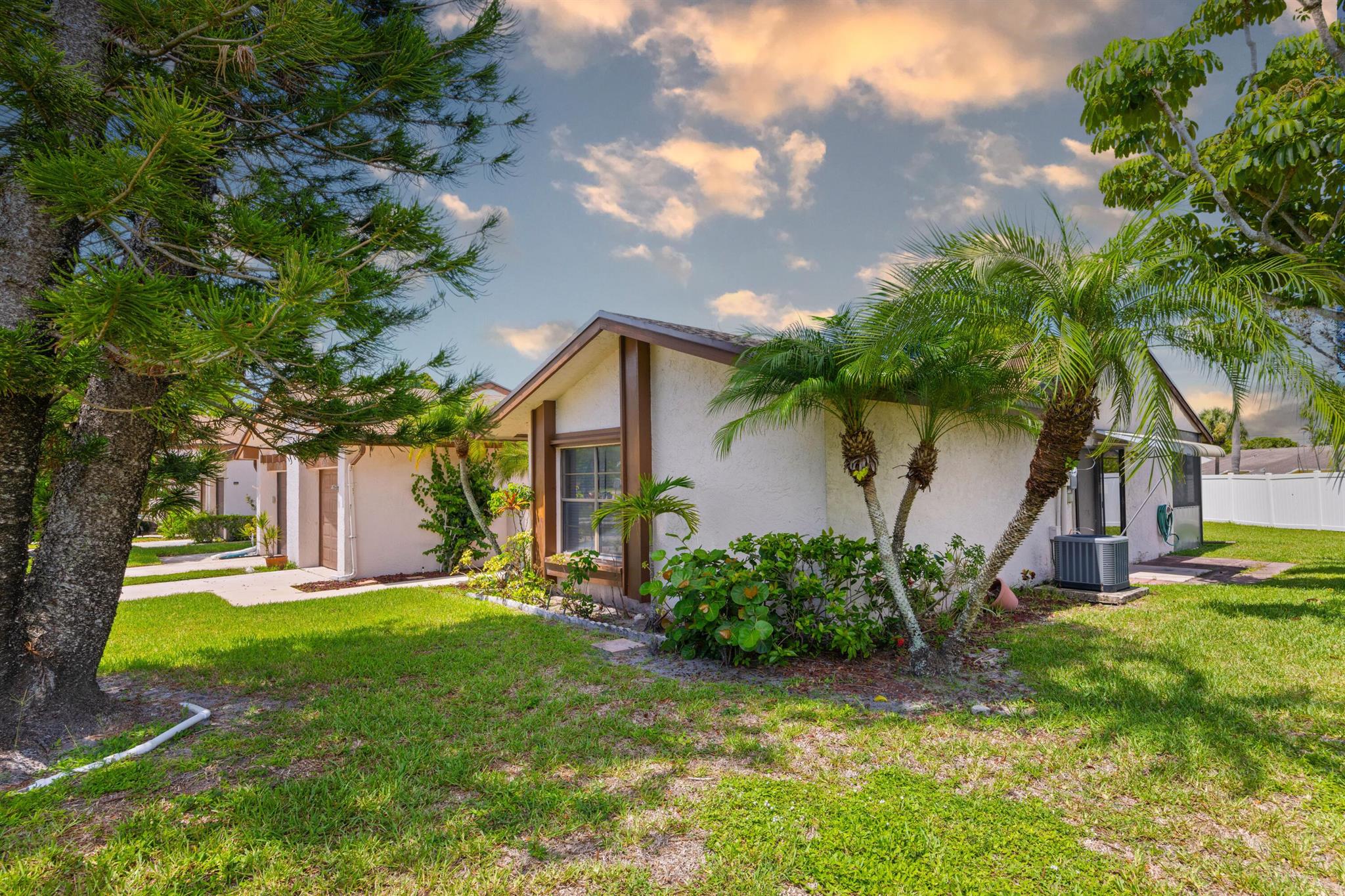 6125 Elsinore Circle