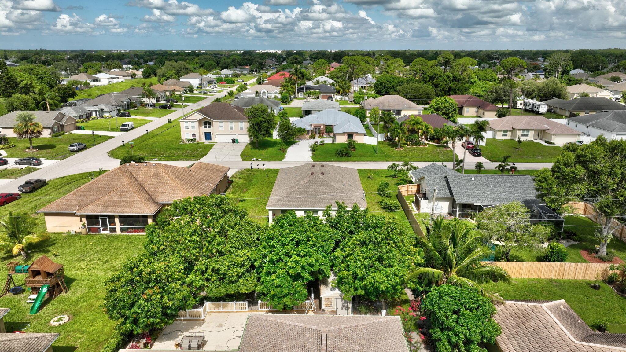 PORT ST LUCIE SECTION 33 - Residential