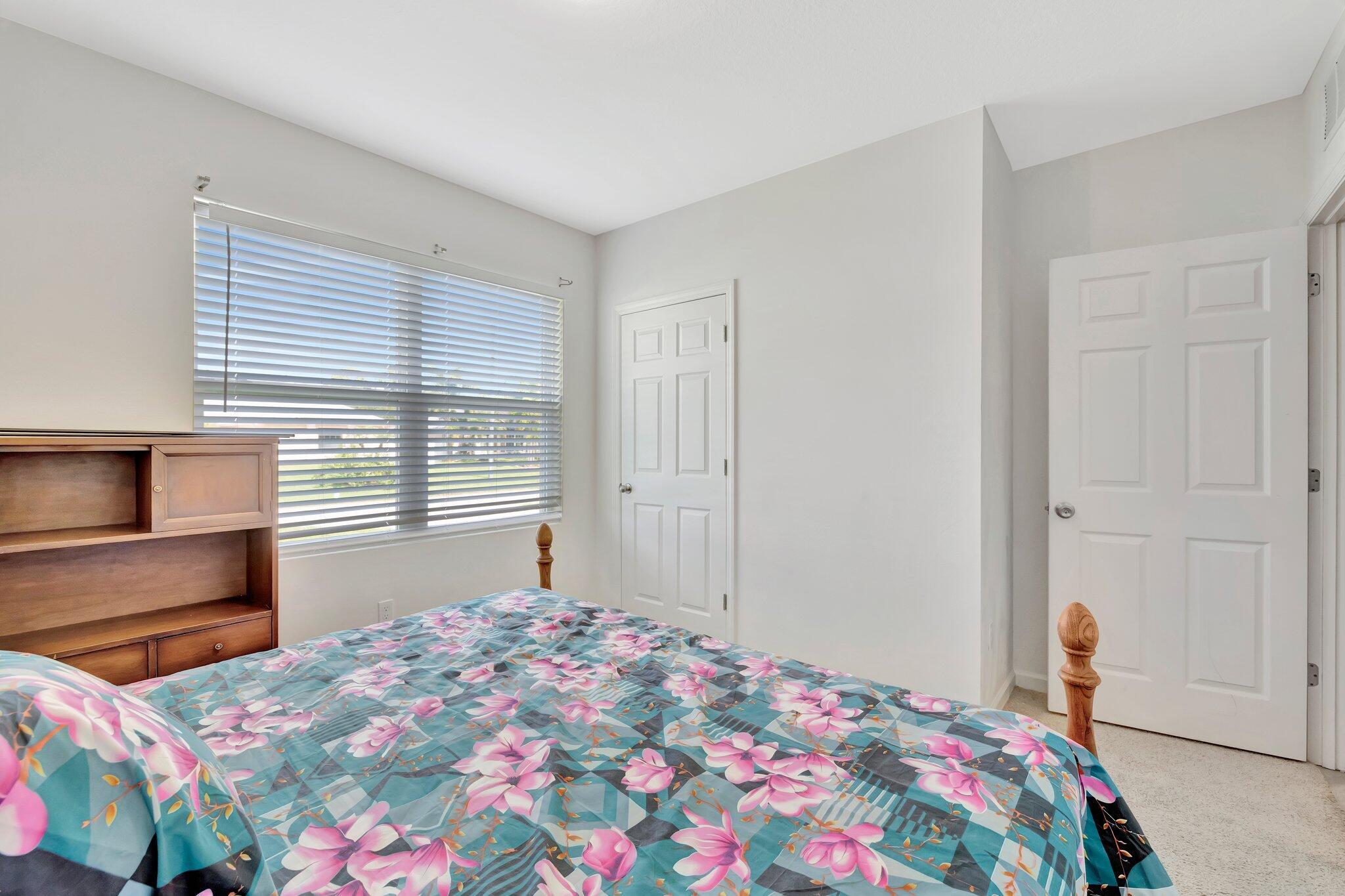 PORT ST LUCIE SECTION 33 - Residential