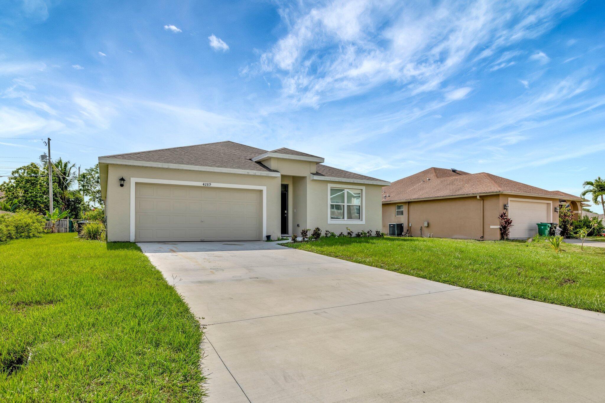 PORT ST LUCIE SECTION 33 - Residential