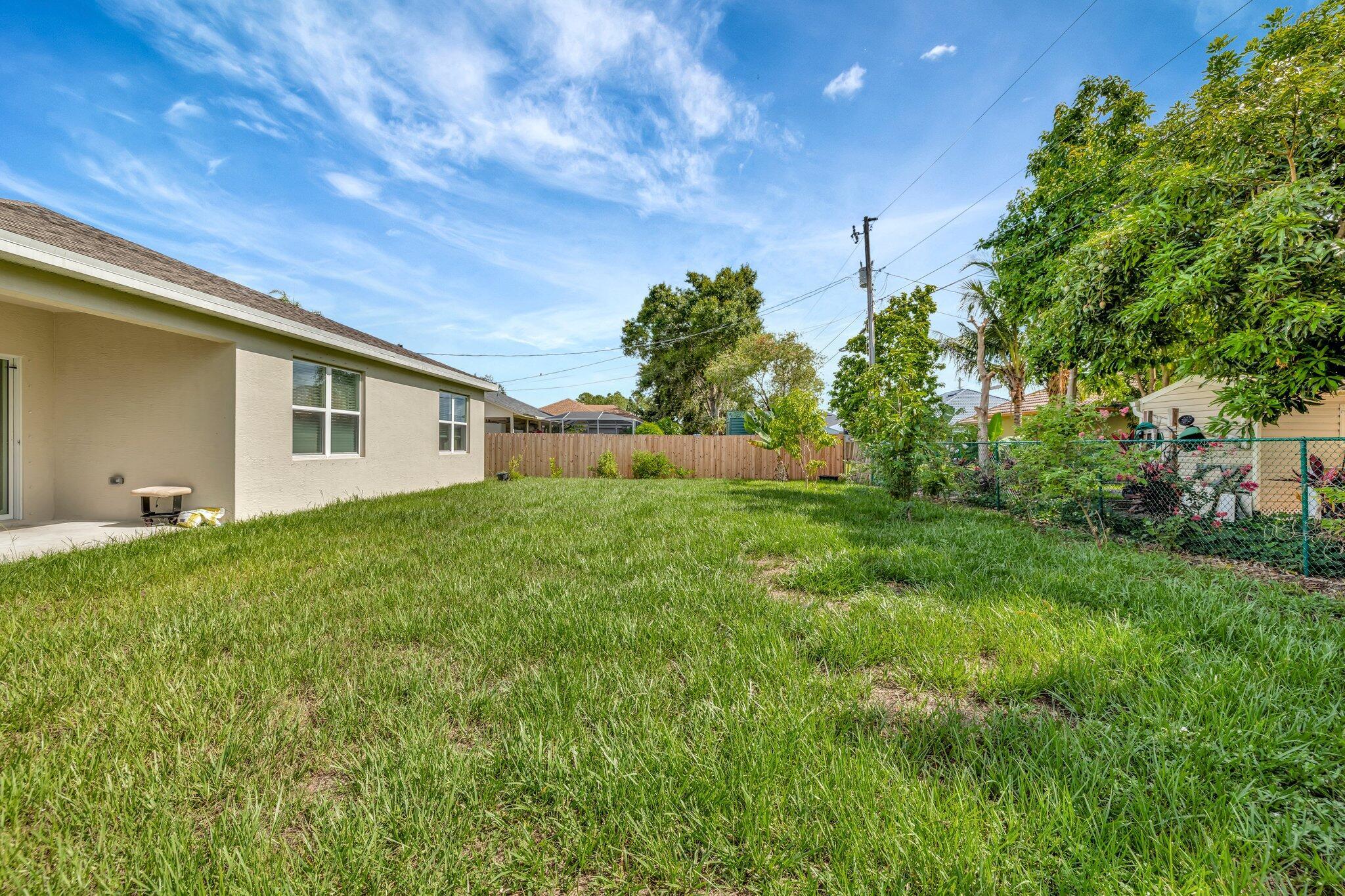 PORT ST LUCIE SECTION 33 - Residential