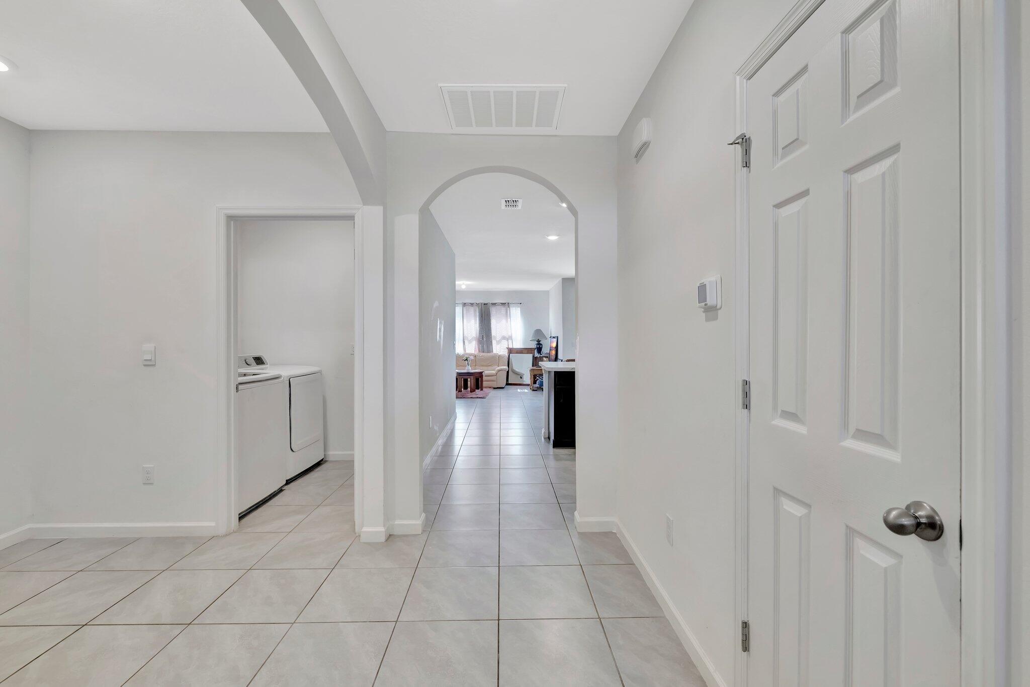 PORT ST LUCIE SECTION 33 - Residential