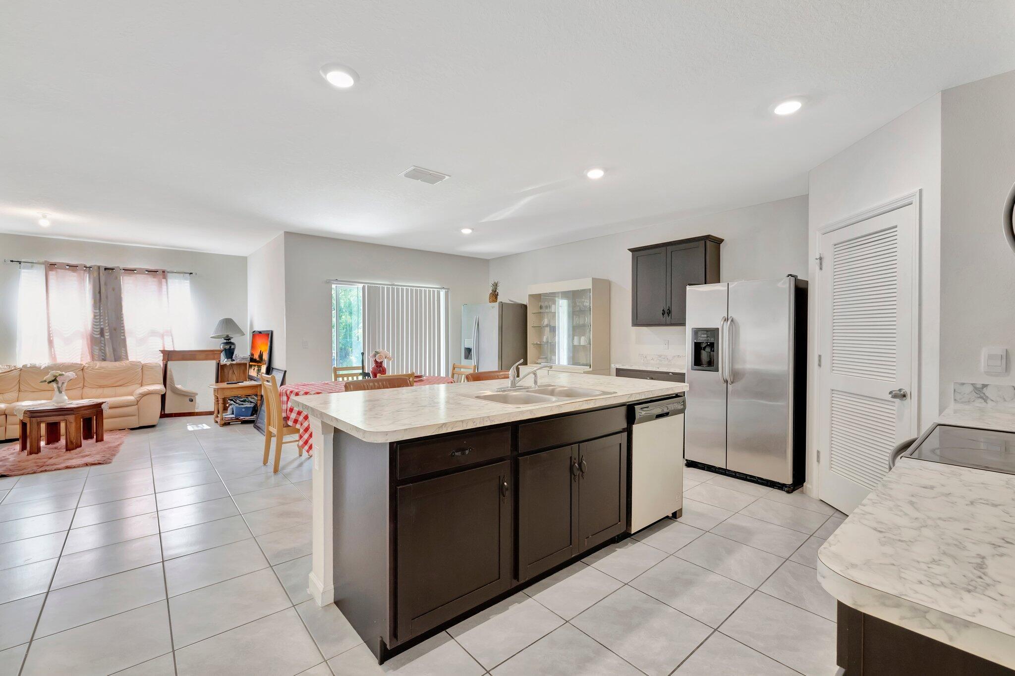 PORT ST LUCIE SECTION 33 - Residential