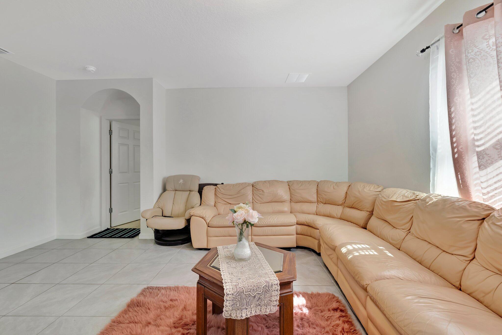 PORT ST LUCIE SECTION 33 - Residential