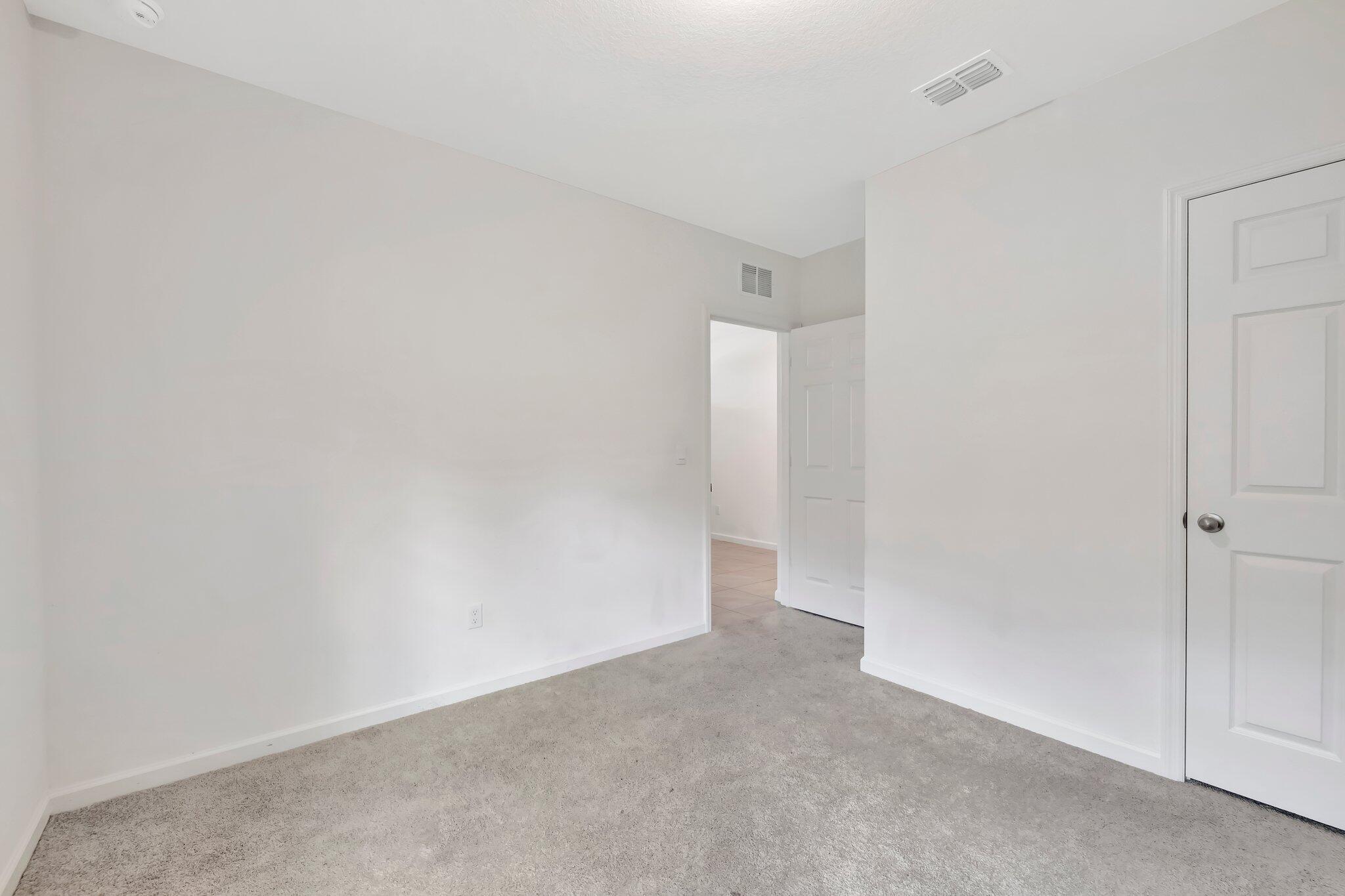 PORT ST LUCIE SECTION 33 - Residential