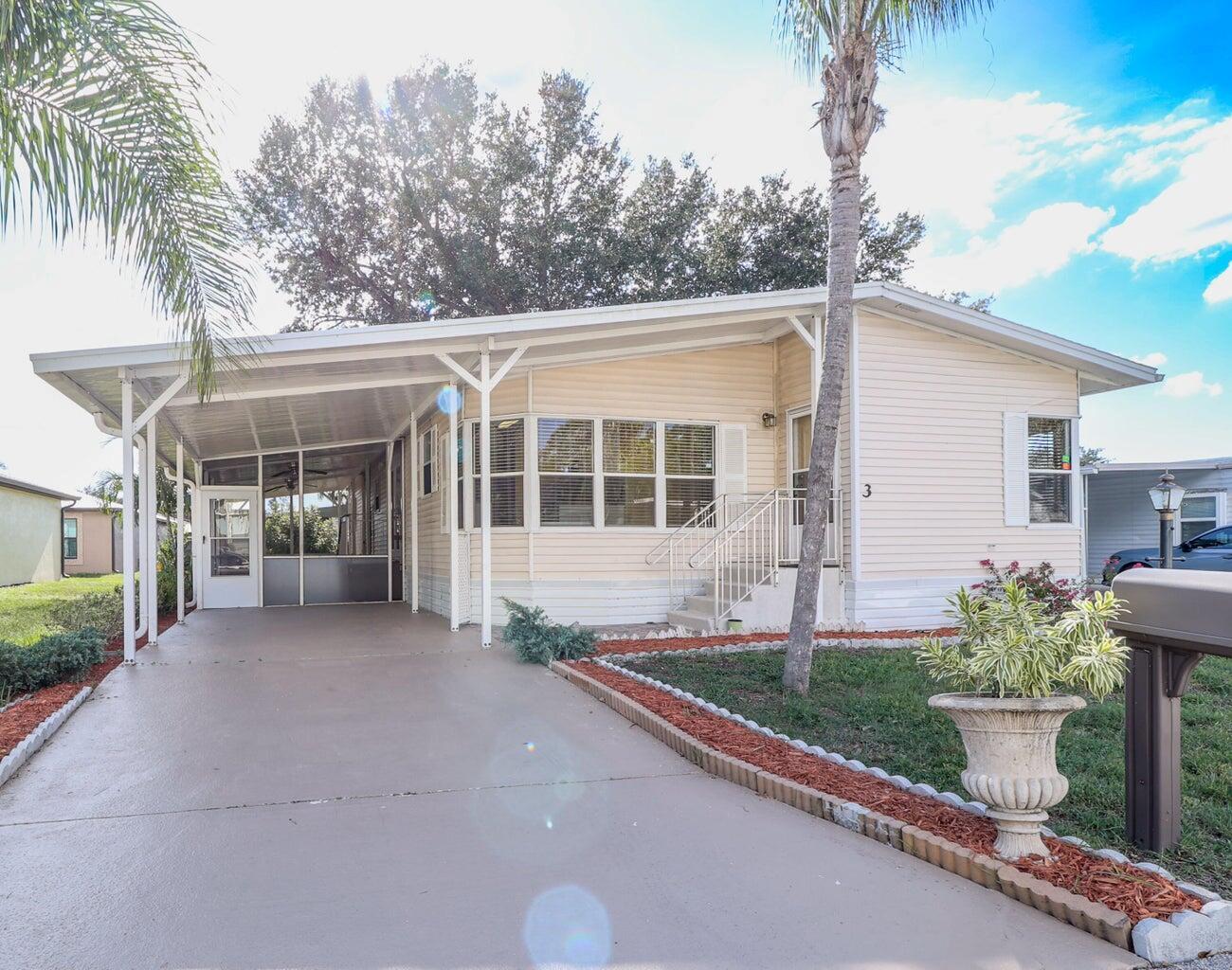 This spacious and majestic looking manufactured home can be yours, here is your chance to own a piece of paradise. in beautiful Sunny Florida.This two bedroom, two bathroom home is located in SPANISH-LAKES COMMUNITIES,WHERE THERE IS FREE , golfing, tennis , clubhouse activities.and much more.all buyers must be park approved before buying a home here