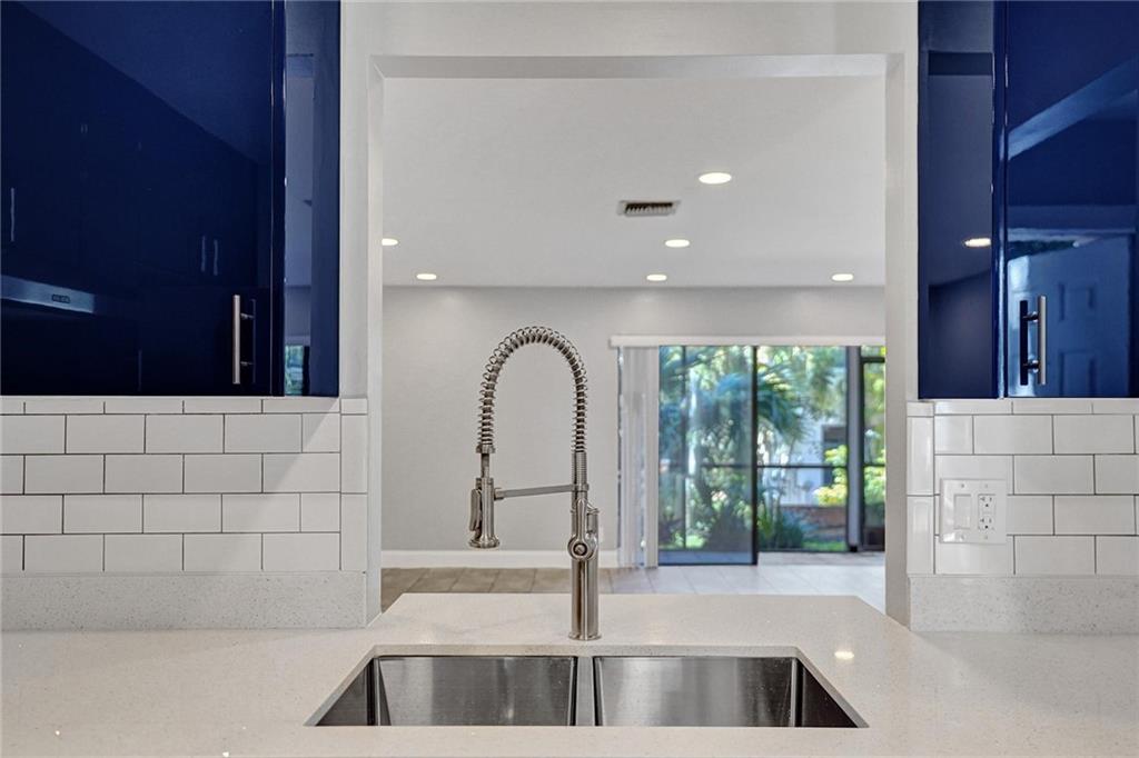 Hidden Oaks Townhouses - Residential