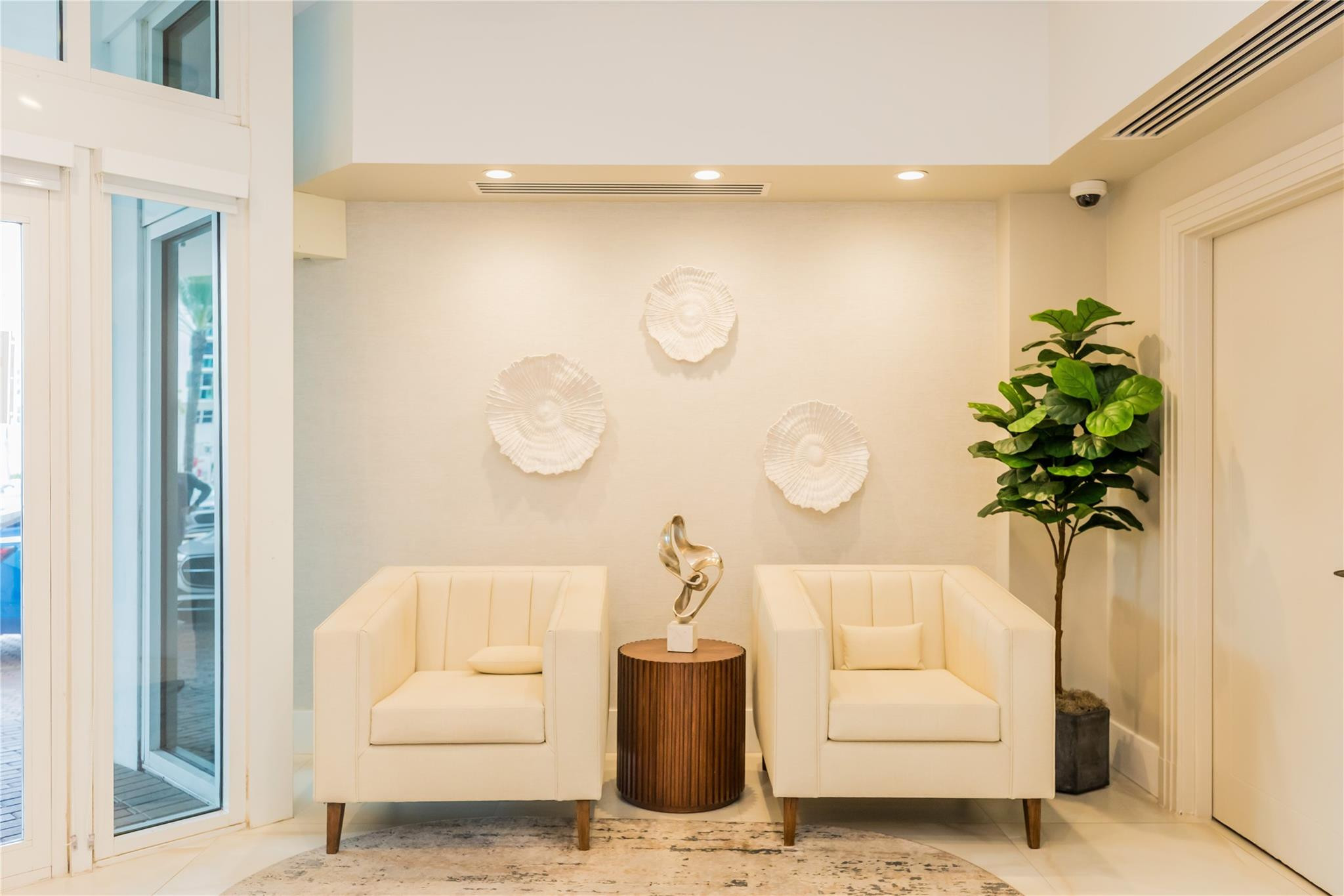 Residences on Hollywood - Residential