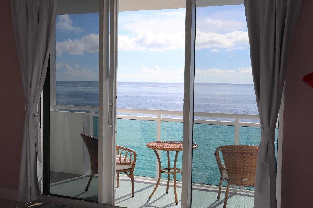 Residences on Hollywood - Residential