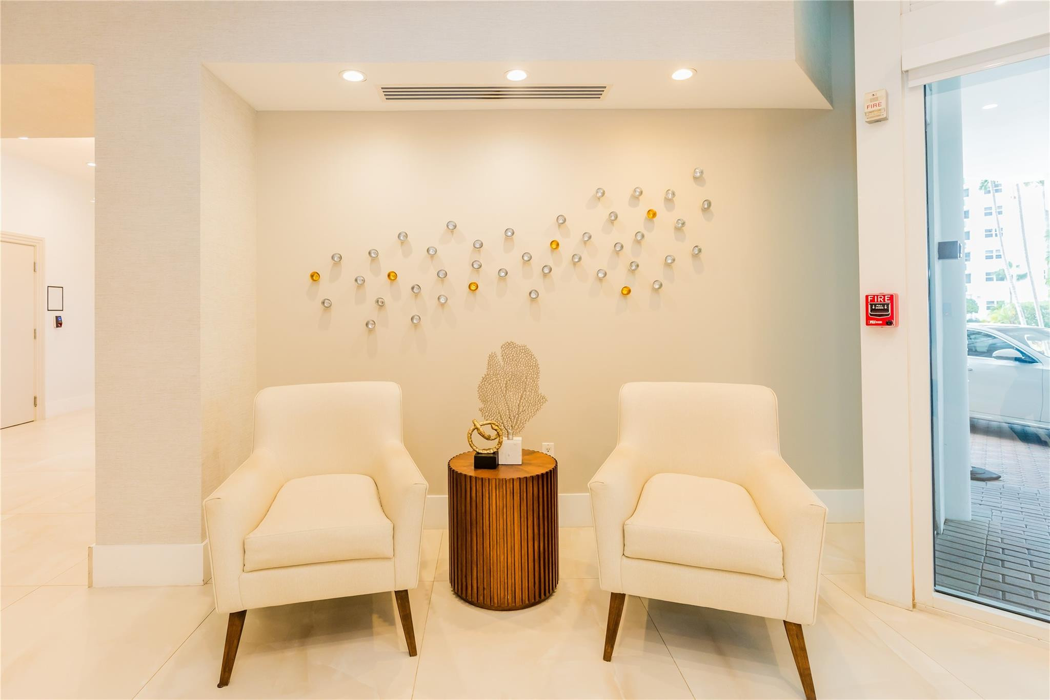 Residences on Hollywood - Residential