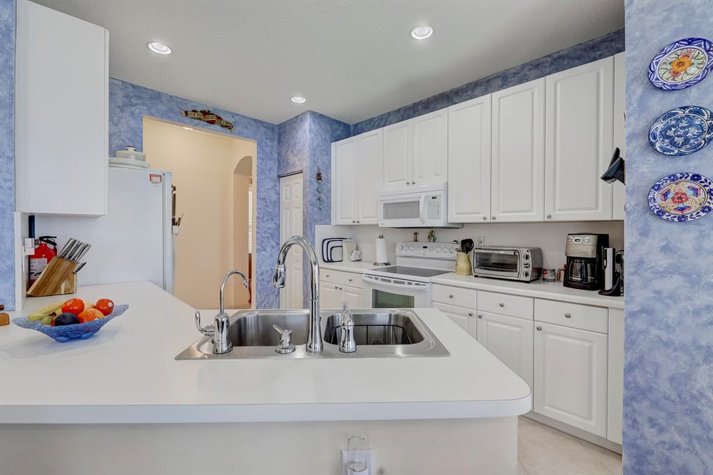 COCO LAKES 155-25 B - Residential