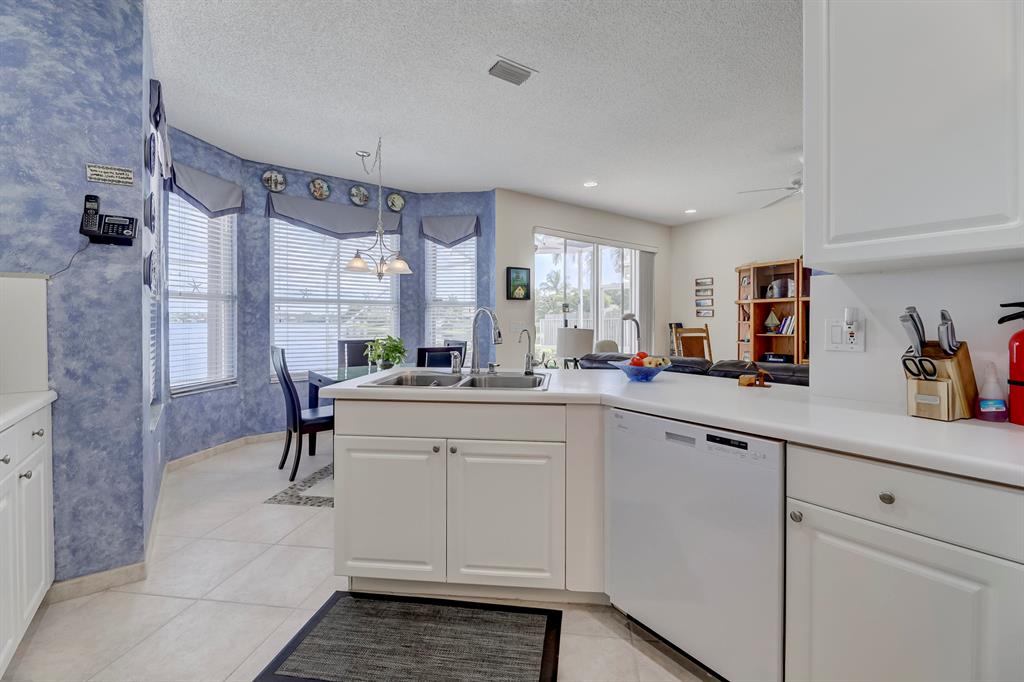 COCO LAKES 155-25 B - Residential