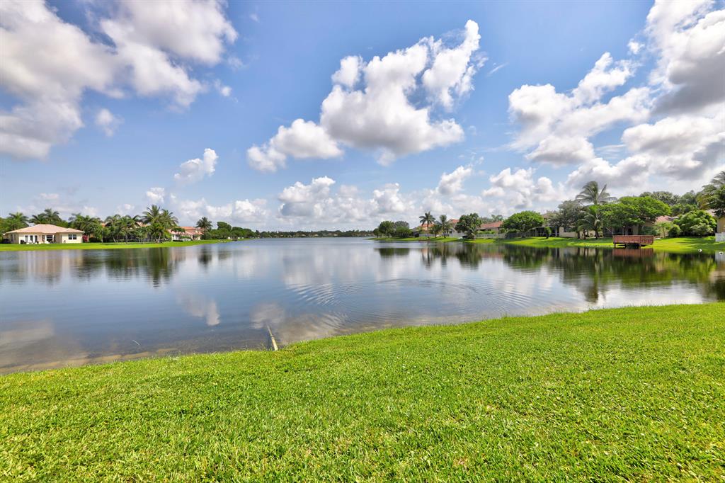 COCO LAKES 155-25 B - Residential