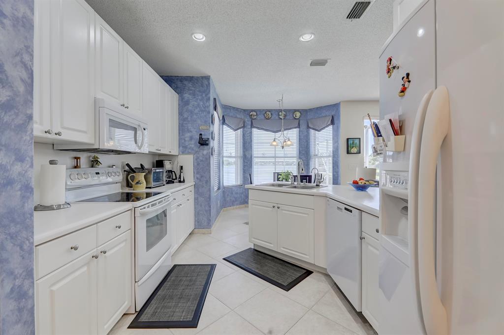 COCO LAKES 155-25 B - Residential