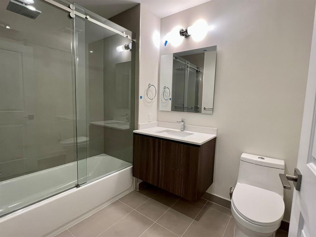 Aesthetic Apts Condo - Residential Lease