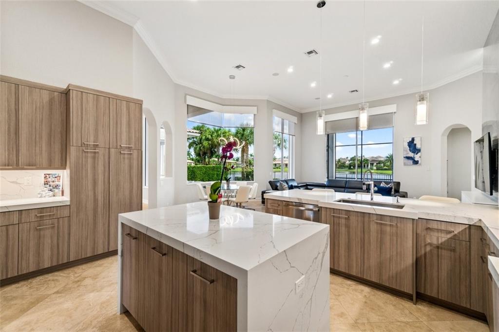 Heron Bay East 169-105 B - Residential