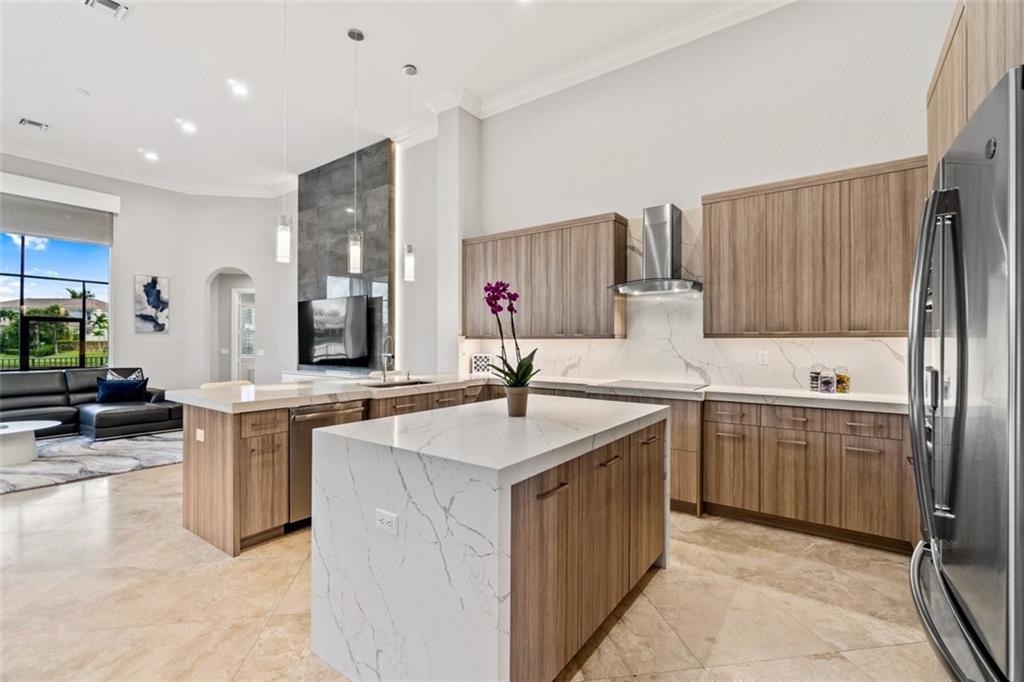 Heron Bay East 169-105 B - Residential