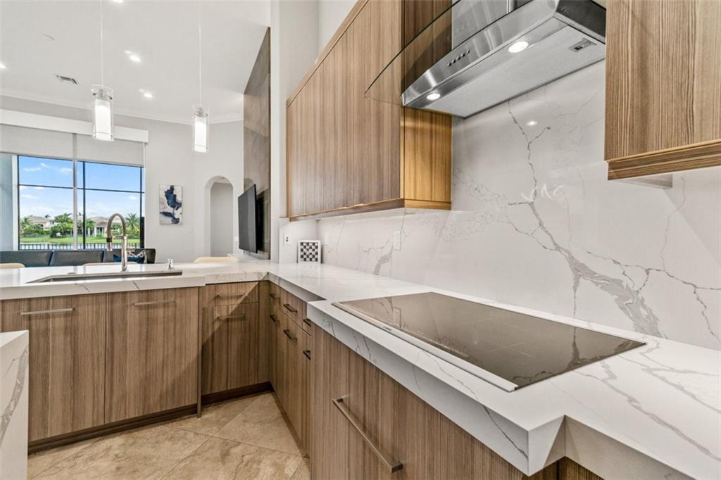 Heron Bay East 169-105 B - Residential