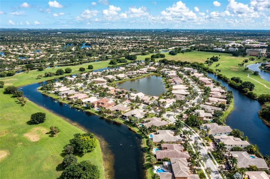 Heron Bay East 169-105 B - Residential