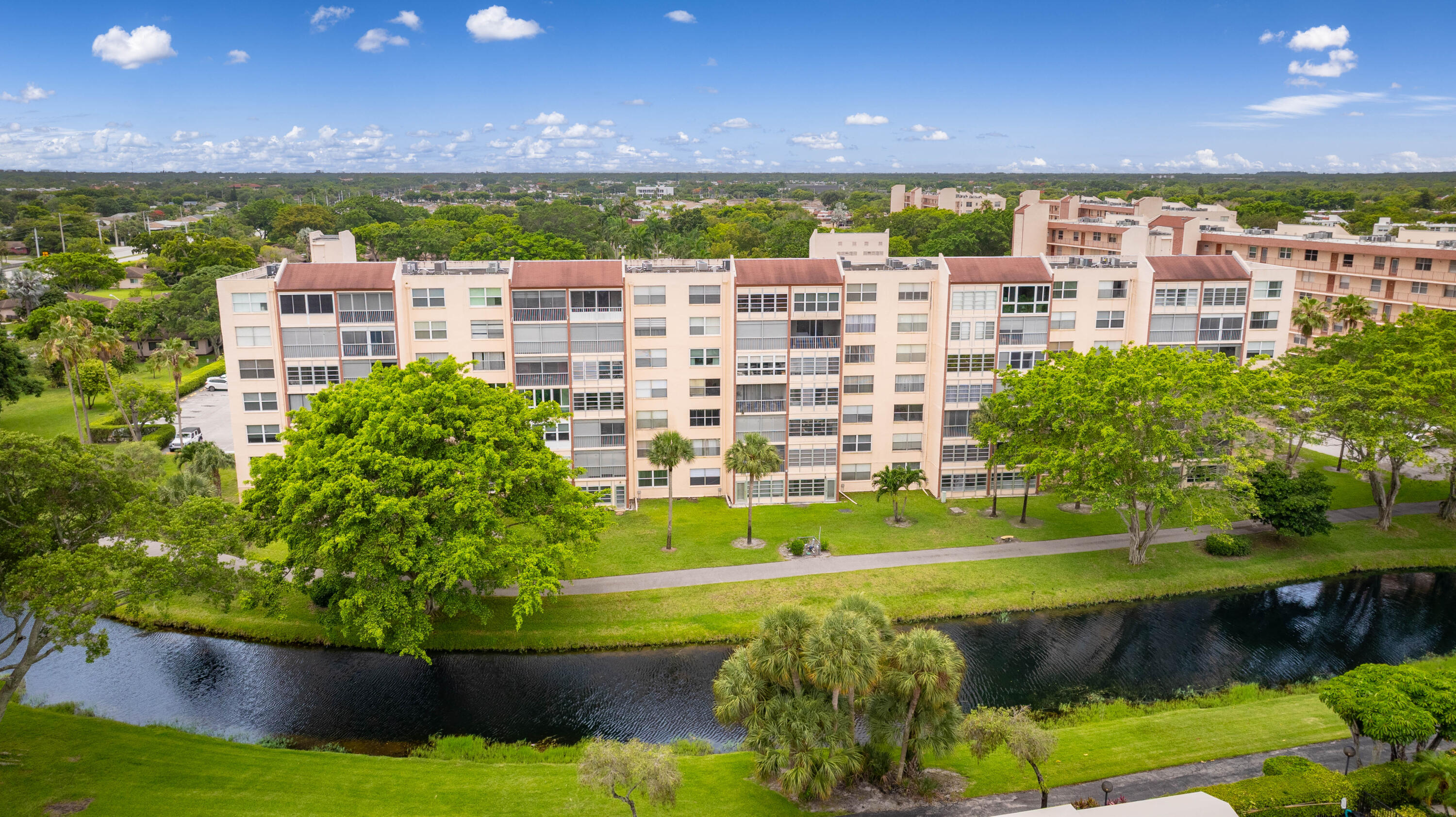 14527 Bonaire Boulevard 203