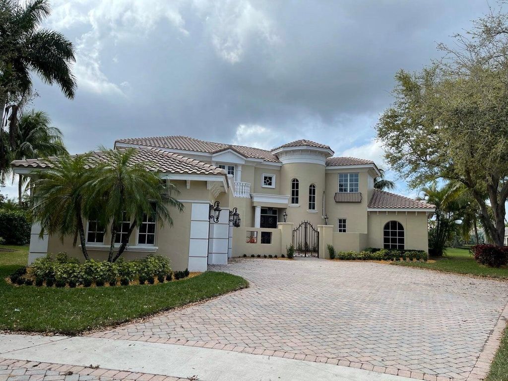 Photo of 6095 Via Crystalle, Delray Beach, FL 33484 (MLS # R11040143)