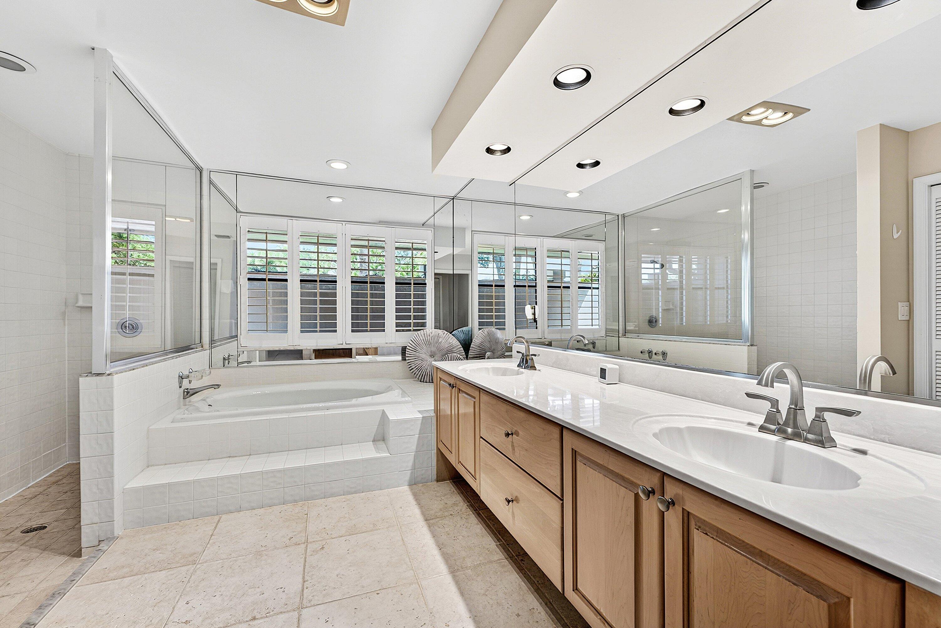 PGA RESORT COMMUNITY 4 - Residential
