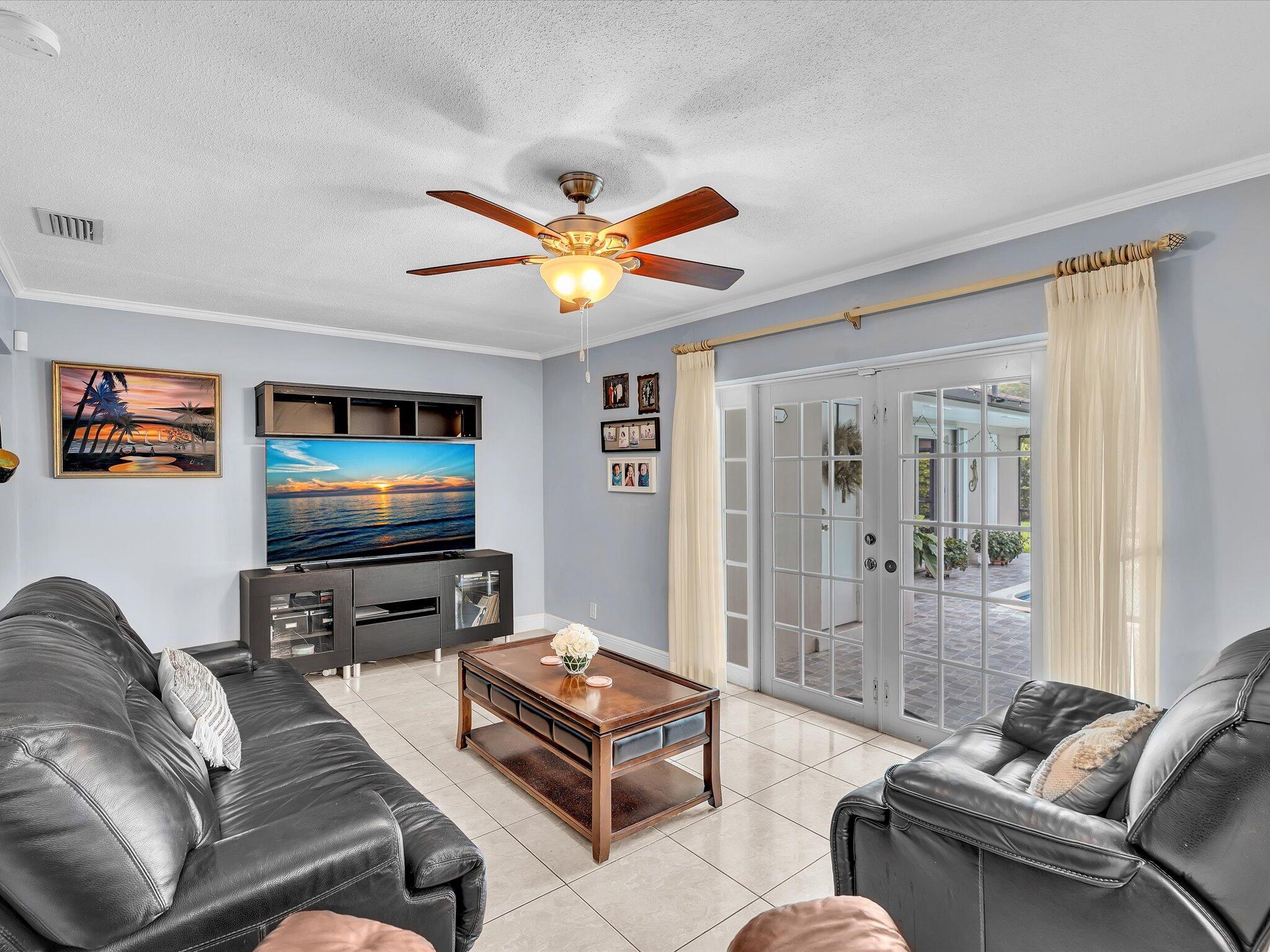 ROYAL PALM ESTATES SEC 4 - Residential