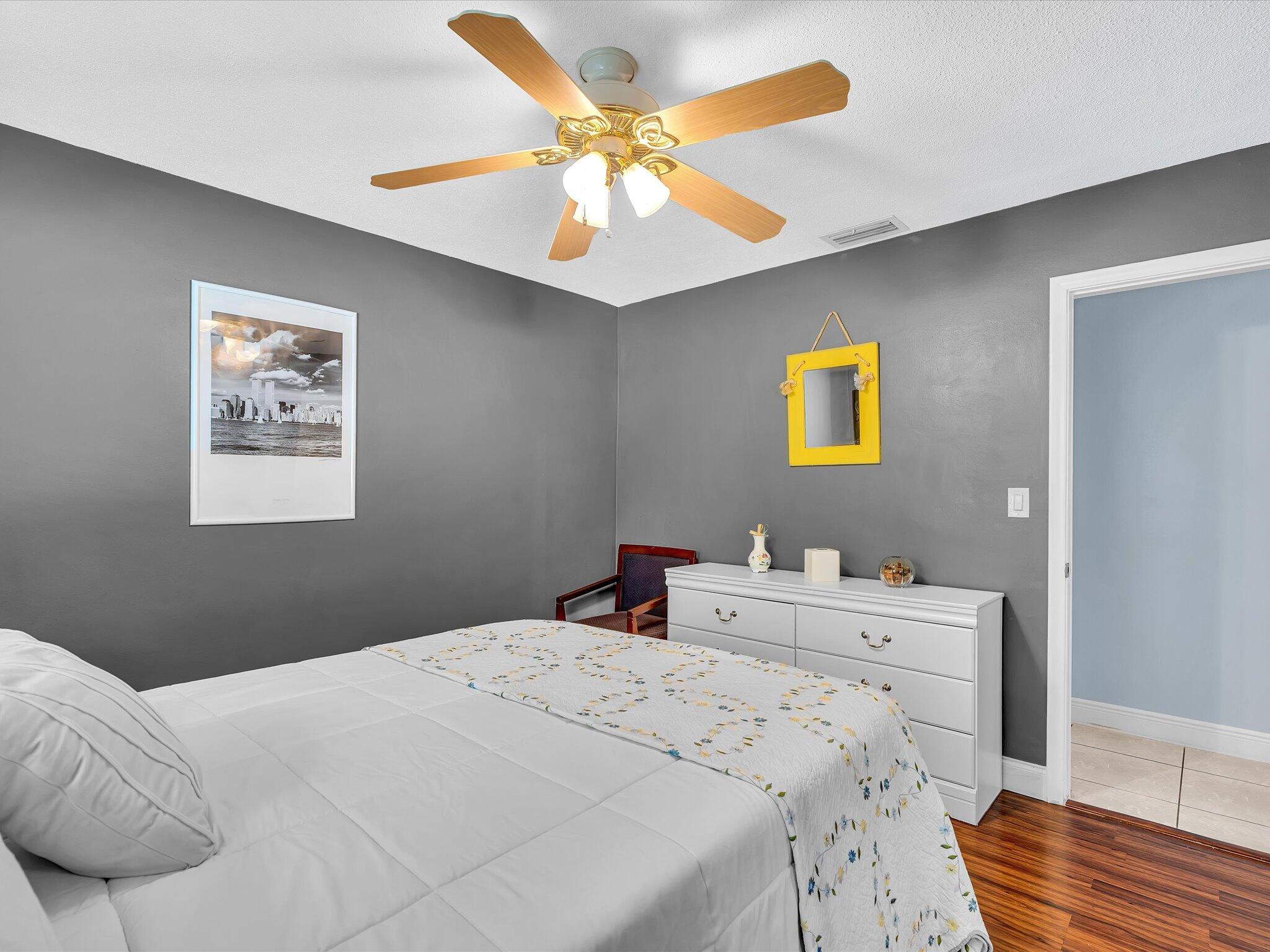 ROYAL PALM ESTATES SEC 4 - Residential