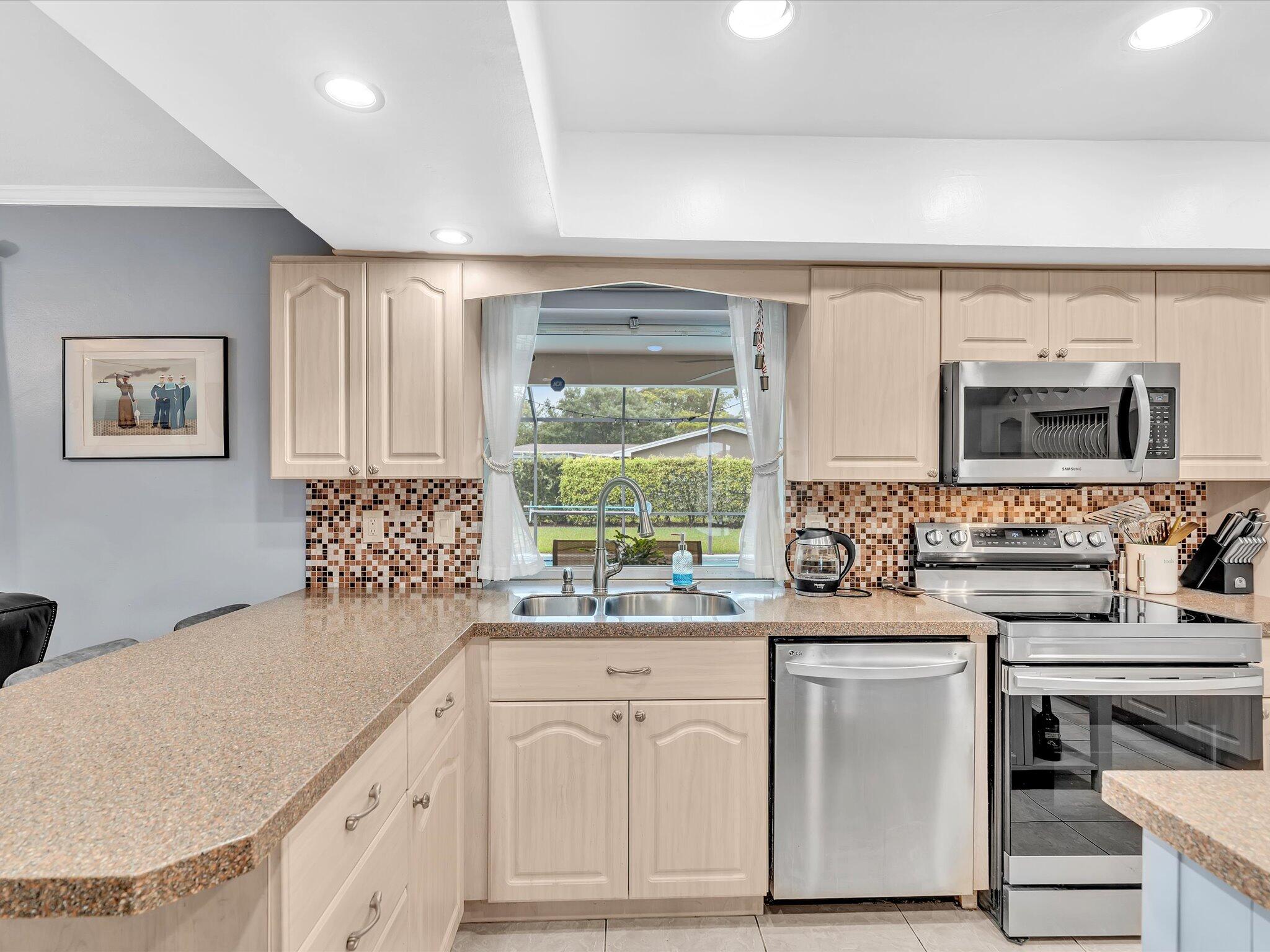 ROYAL PALM ESTATES SEC 4 - Residential