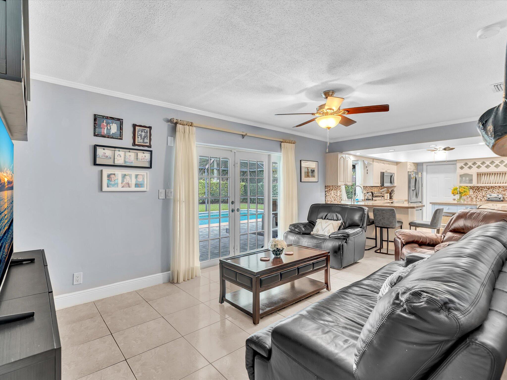 ROYAL PALM ESTATES SEC 4 - Residential