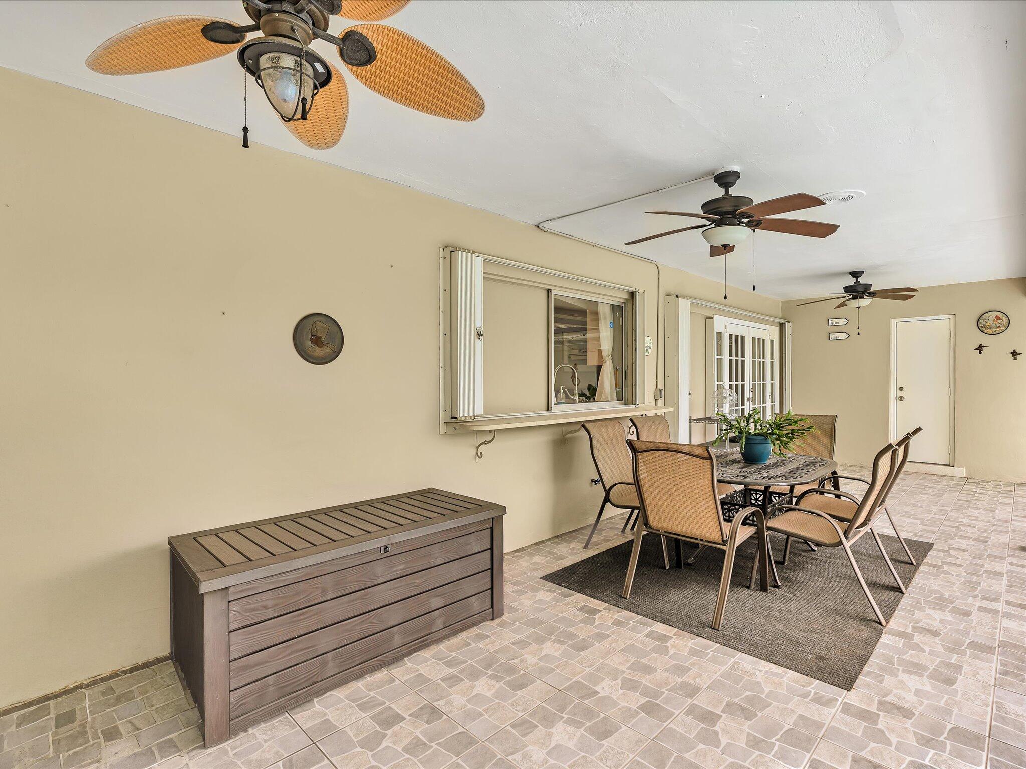 ROYAL PALM ESTATES SEC 4 - Residential